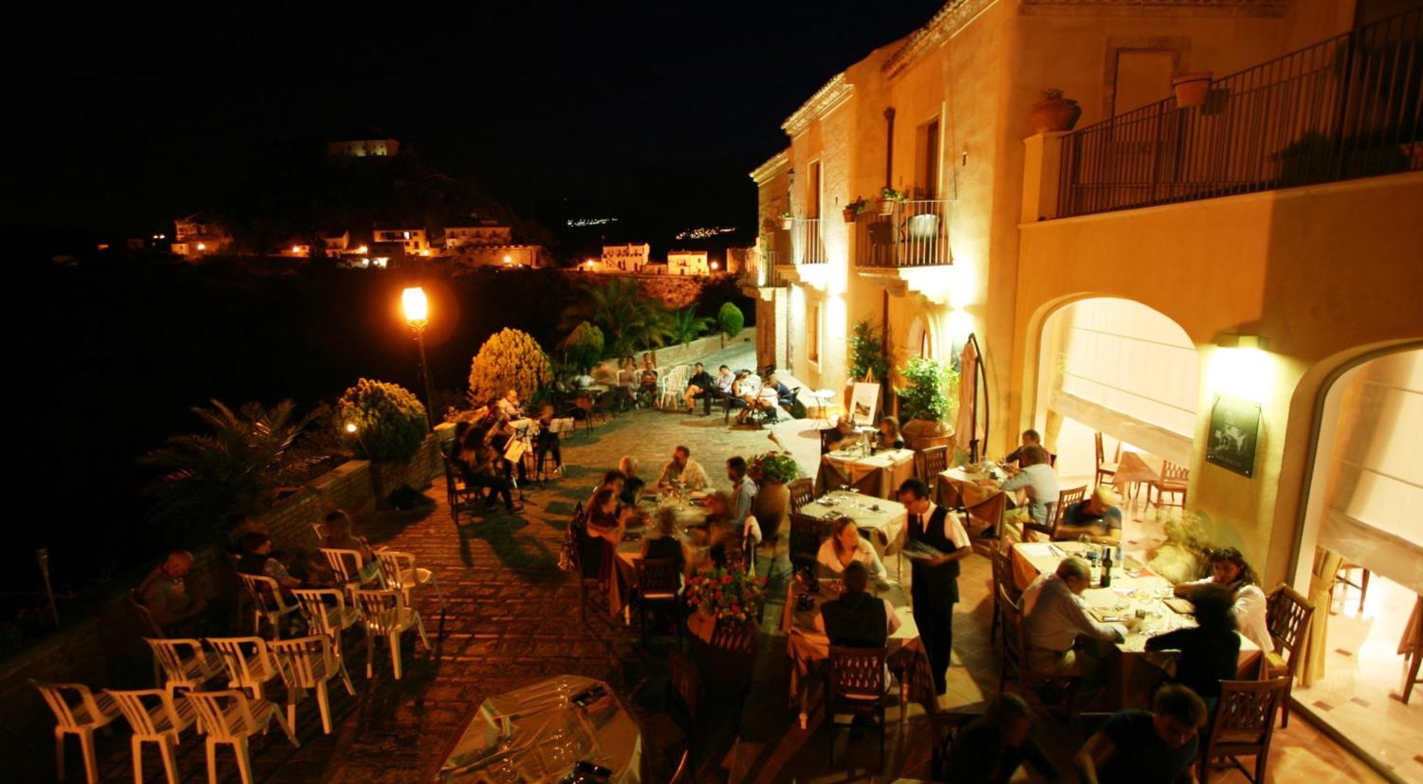 Resort Borgo San Rocco Savoca Eksteriør bilde