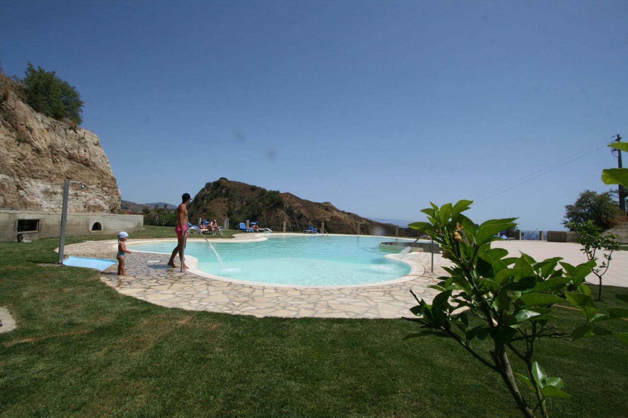 Resort Borgo San Rocco Savoca Eksteriør bilde