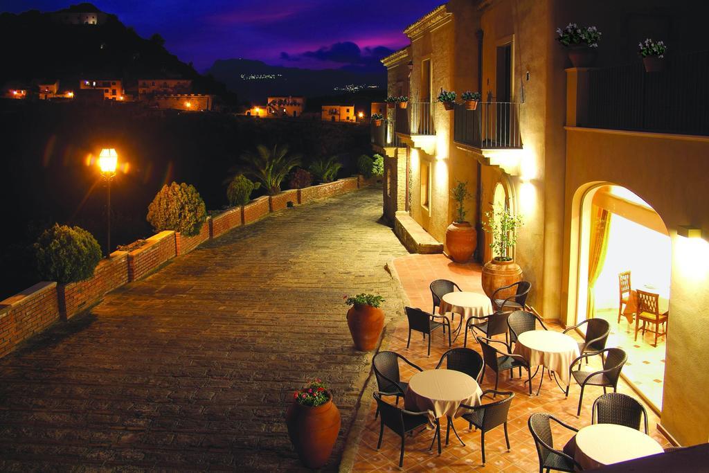 Resort Borgo San Rocco Savoca Eksteriør bilde